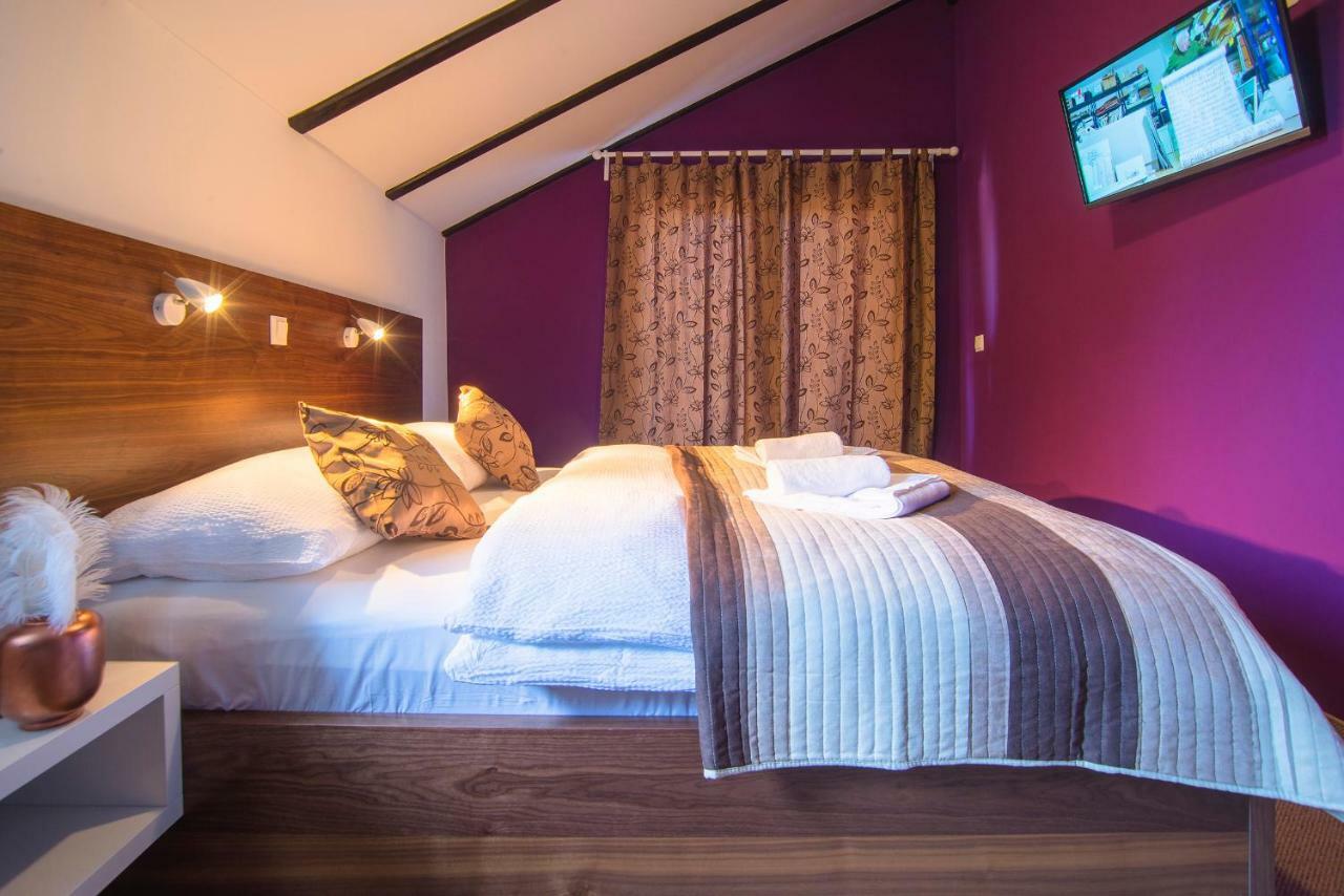 Black Queen Guesthouse Grabovac  Zewnętrze zdjęcie